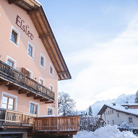Elslerhof Apartment Dobbiaco Bagian luar foto