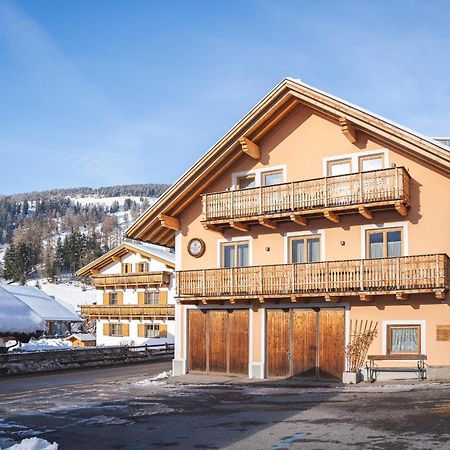Elslerhof Apartment Dobbiaco Bagian luar foto