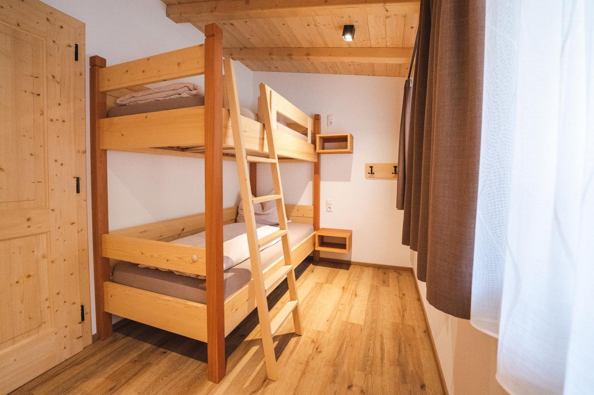 Elslerhof Apartment Dobbiaco Bagian luar foto