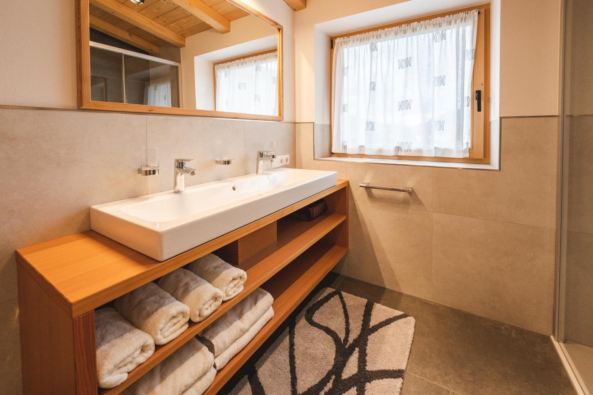 Elslerhof Apartment Dobbiaco Bagian luar foto