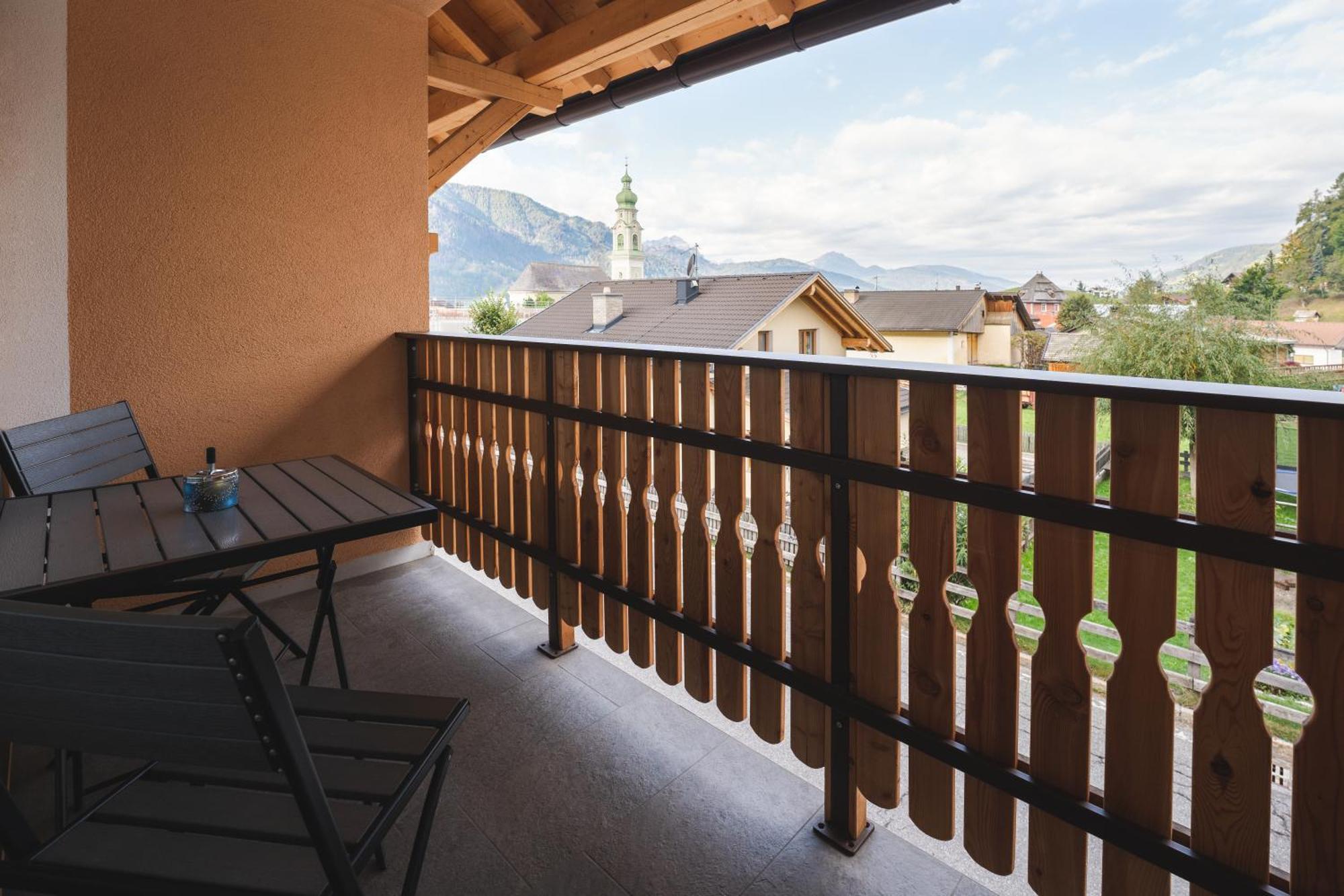 Elslerhof Apartment Dobbiaco Bagian luar foto