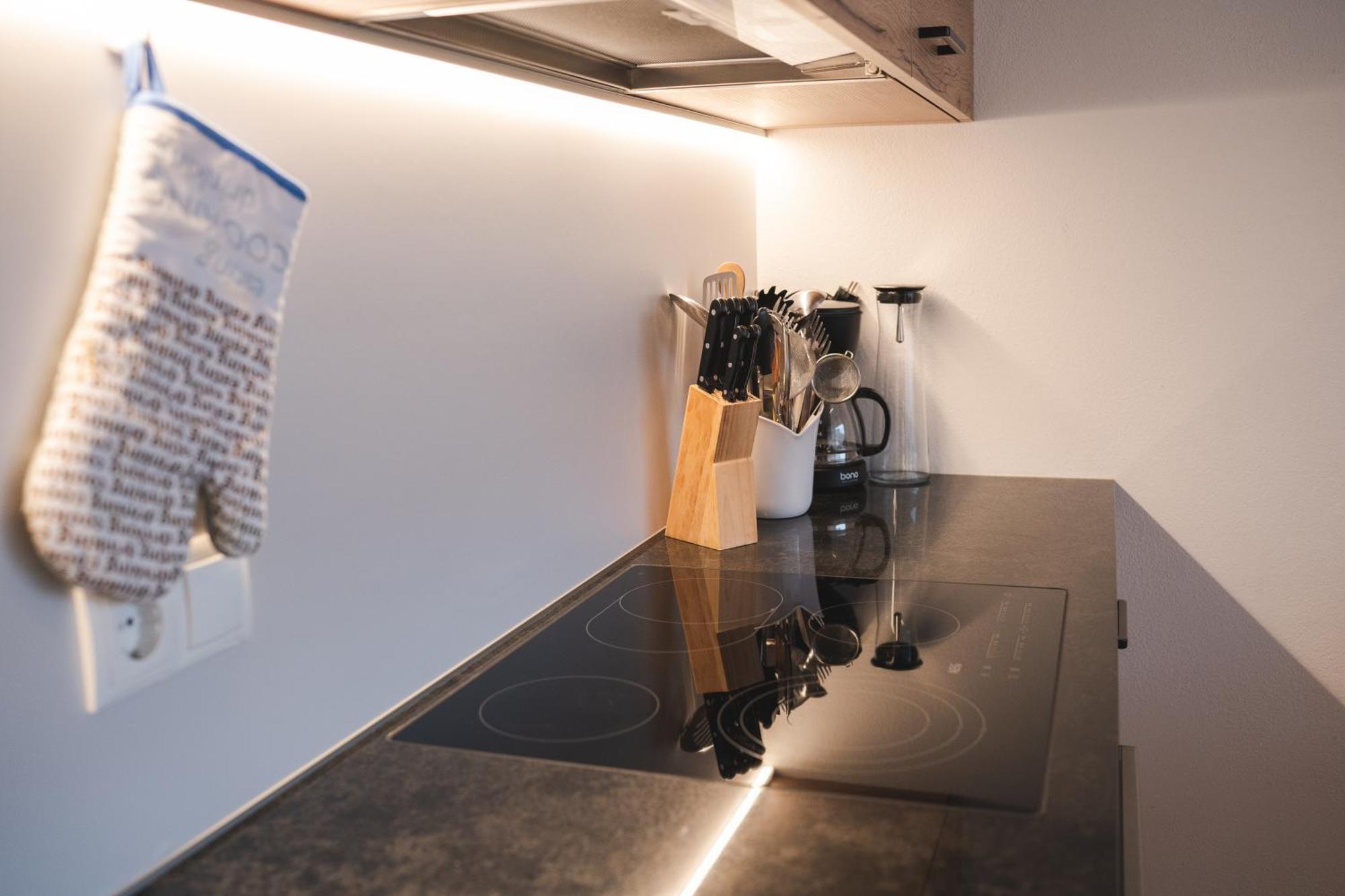 Elslerhof Apartment Dobbiaco Bagian luar foto