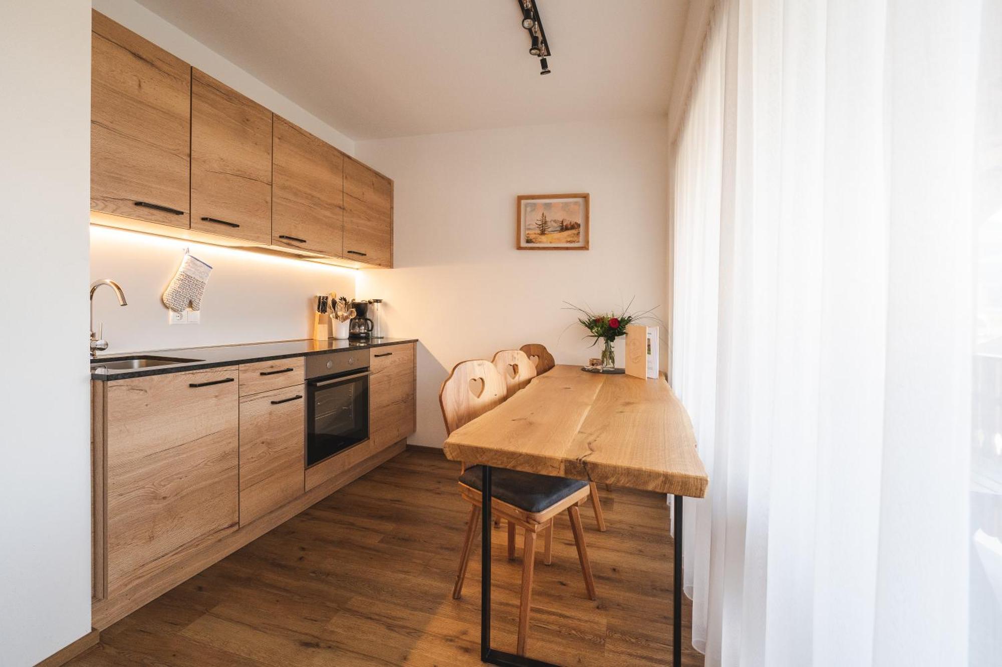 Elslerhof Apartment Dobbiaco Bagian luar foto