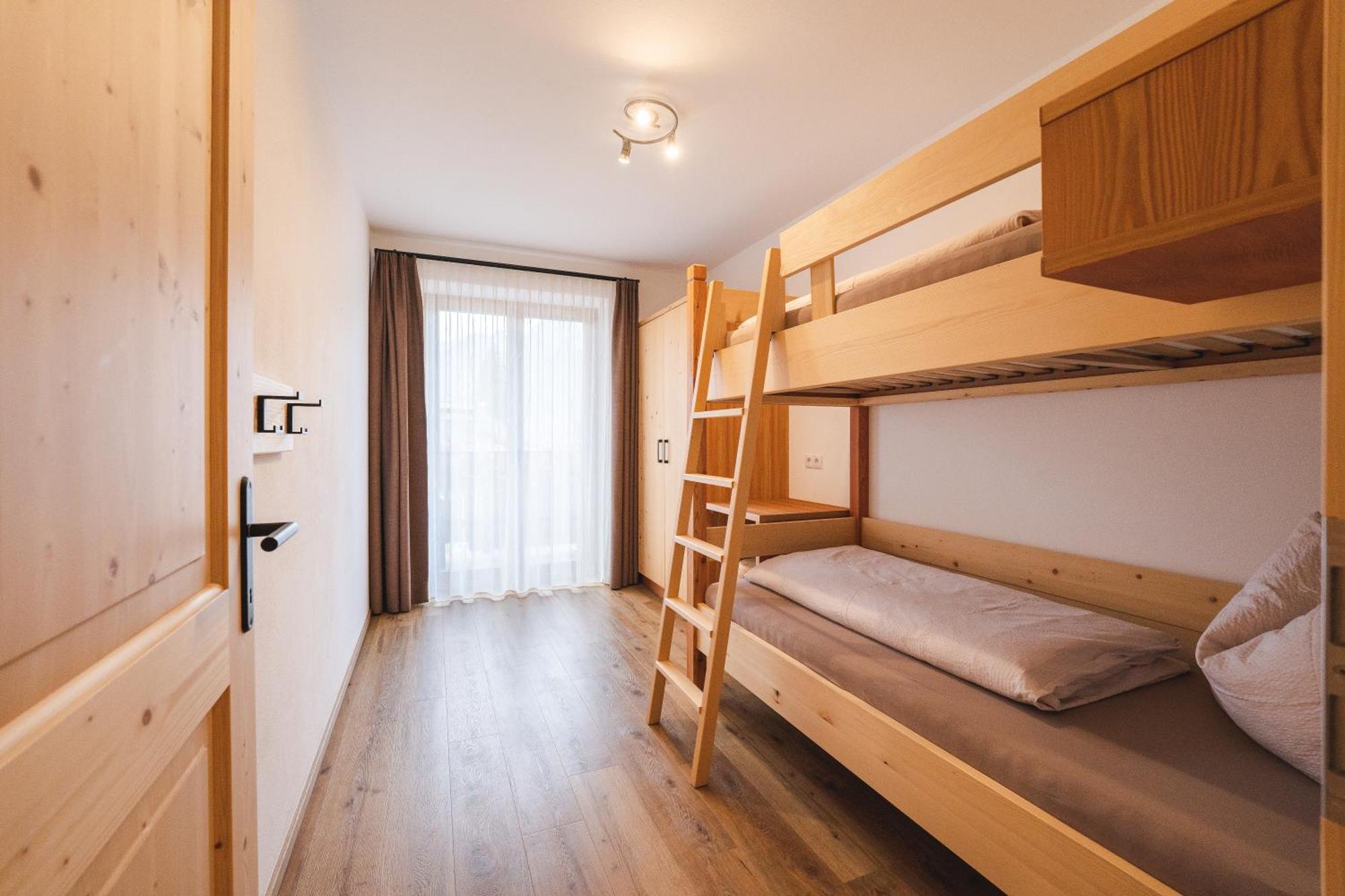 Elslerhof Apartment Dobbiaco Bagian luar foto