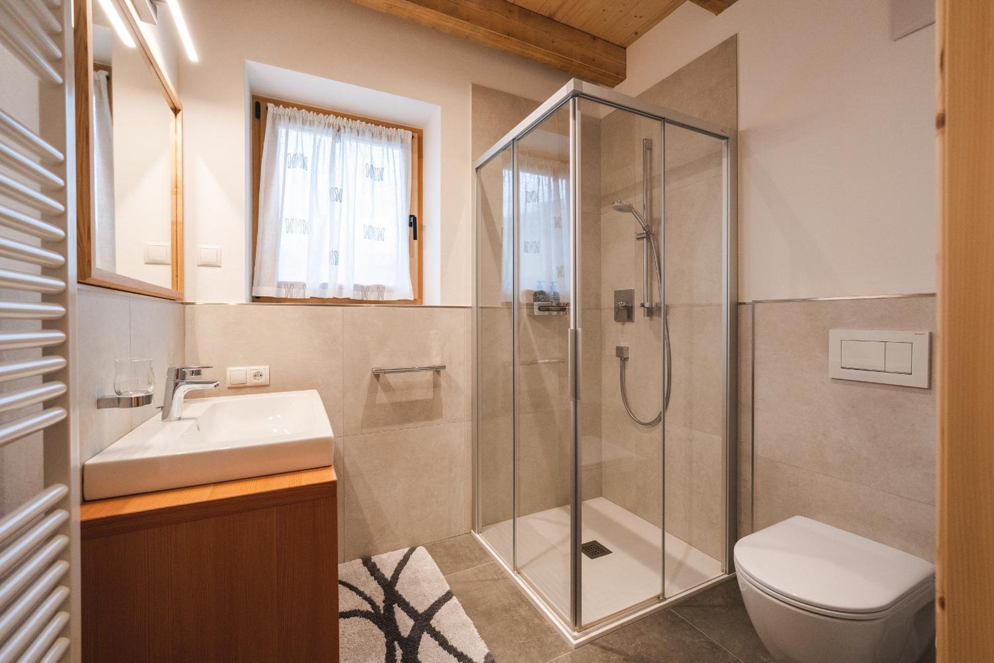 Elslerhof Apartment Dobbiaco Bagian luar foto